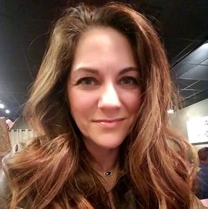 Meet your Posher, Melanie